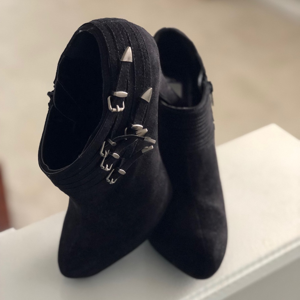Guess Booties Black Suede 8.5